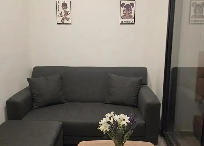 公寓 The Cozy Corner Near Phra Ram 9 曼谷