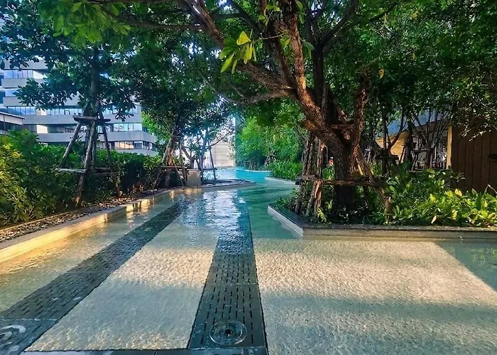 The Cozy Corner Near Phra Ram 9 公寓 *